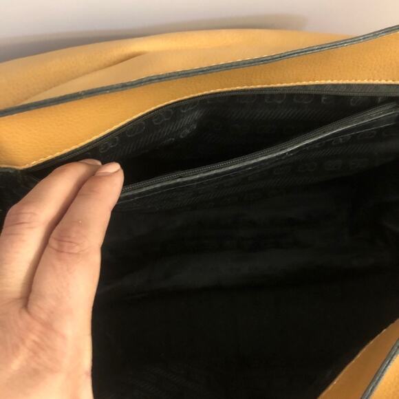 Tan PU Leather Satchel Weekender Duffle Bag - Picture 7 of 14